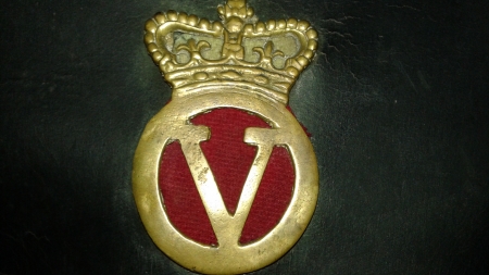 Reproduction 5th Regiment of Foot Pouch and Badge