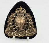 Royal Canadian Mounted Police 2nd World War Cap Badge