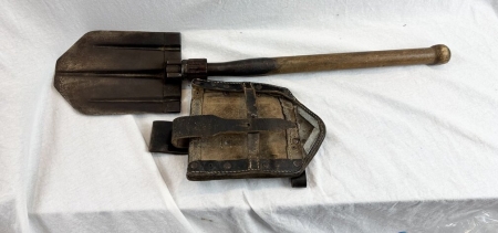 German 2nd War Folding Shovel and Carrier