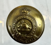Infantry School Corps Kings Crown Button