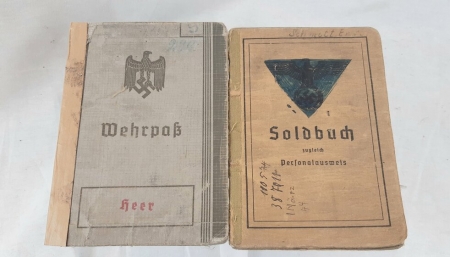 Soldbuch/Wehrpaß Set to Grenadier