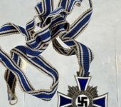 Mothers Cross in Silver